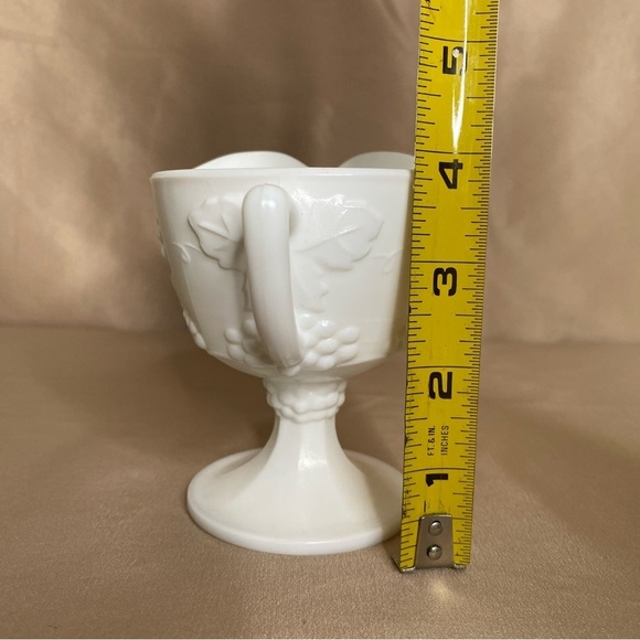 Vintage Indiana Milk Glass Creamer and Sugar - Picture 5 of 14